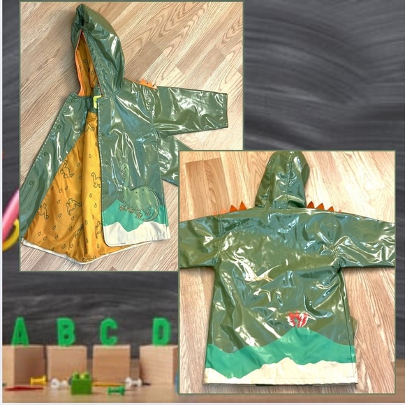 Kidorable,Dinosaur-Themed Orange
Raincoat Green Dinosaur Kids Raincoat, Size 4T - Picture 8 of 11